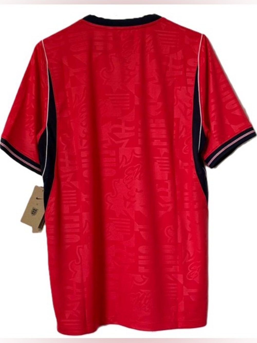Nike Red England Away Soccer Jersey with Navy Trim World Cup 2026 - Picture 2 of 8